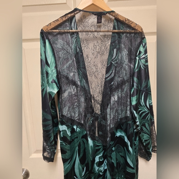 Victorias Secret Chantilly Green Palm Leaves Lace Kimono Robe Cover Up M/L - Picture 14 of 16